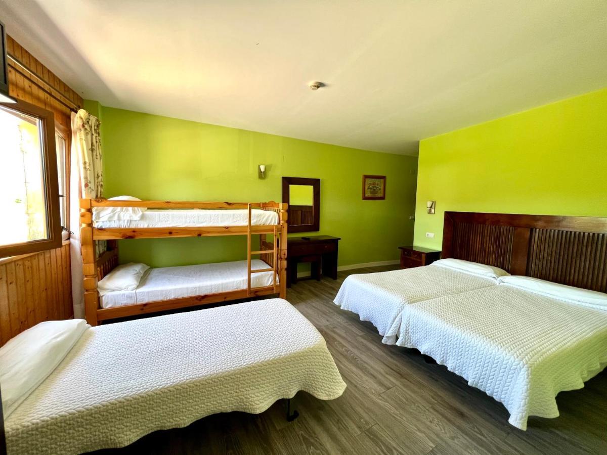 Hotel Villa Maria Revilla De Camargo Εξωτερικό φωτογραφία