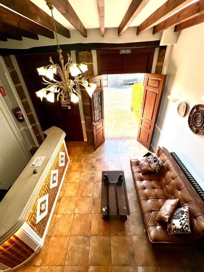 Hotel Villa Maria Revilla De Camargo Εξωτερικό φωτογραφία