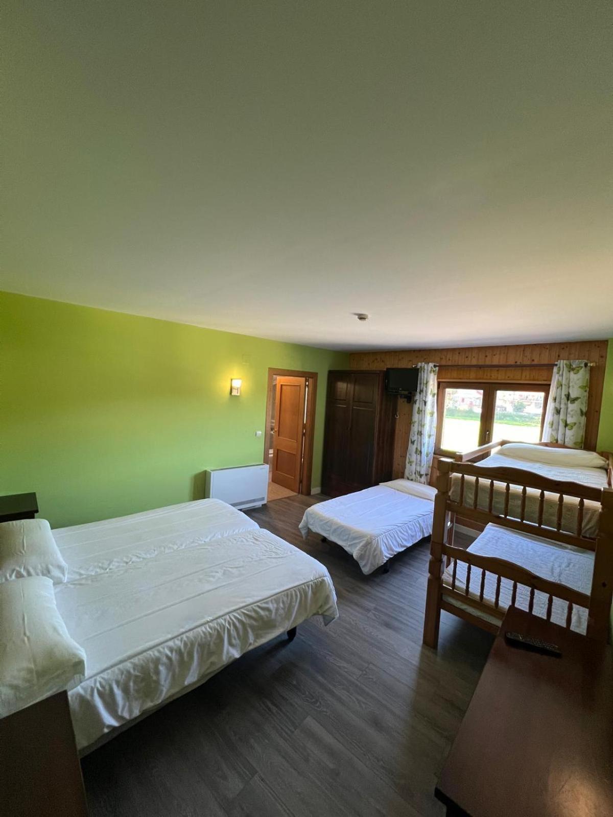 Hotel Villa Maria Revilla De Camargo Εξωτερικό φωτογραφία