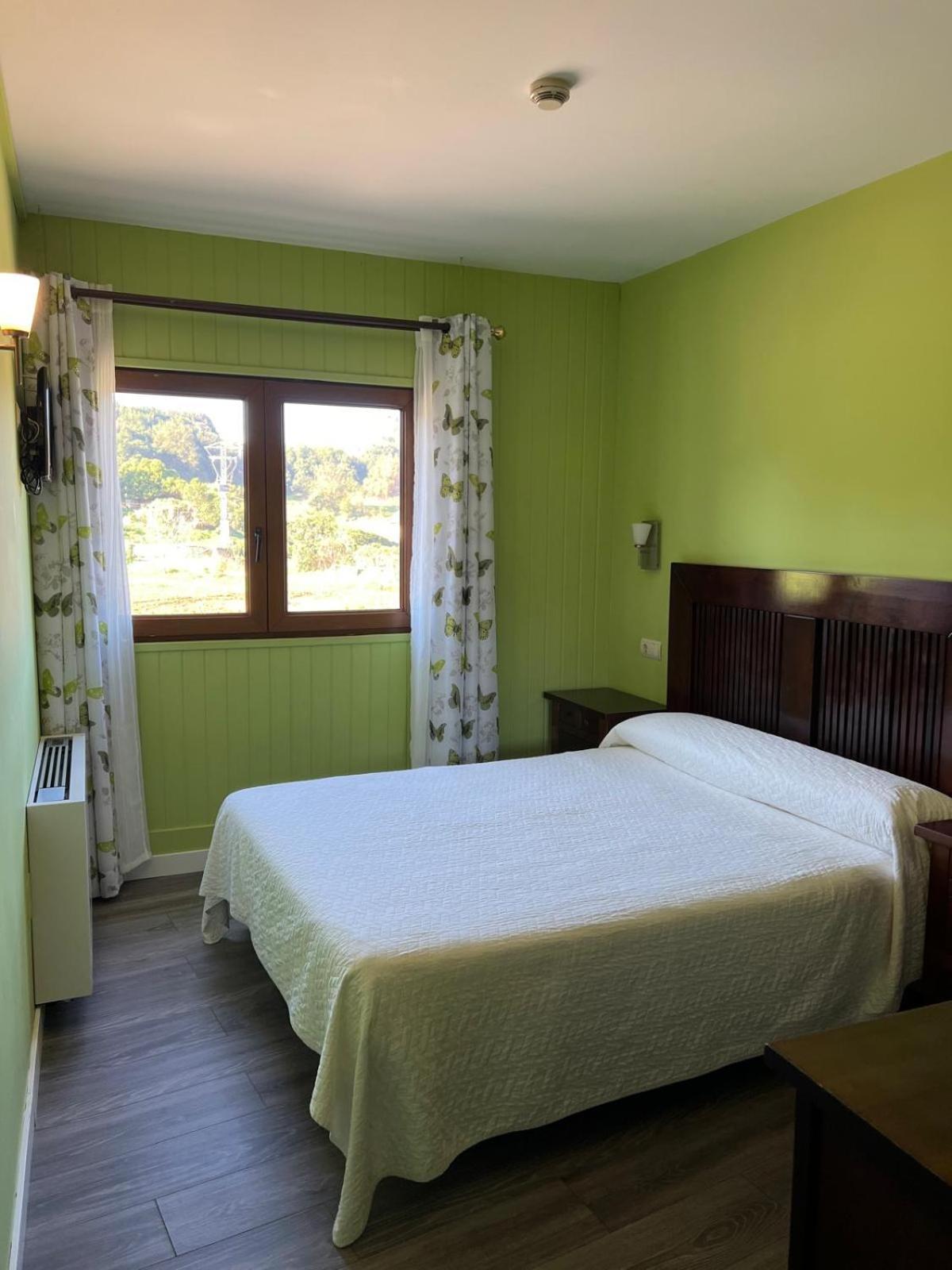 Hotel Villa Maria Revilla De Camargo Εξωτερικό φωτογραφία